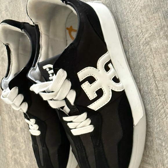 Sam Edelman Women’s sneakers - Picture 3 of 4